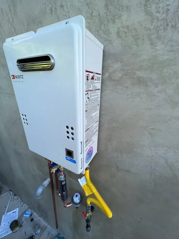 Tankless water heater installation for Hamden homes